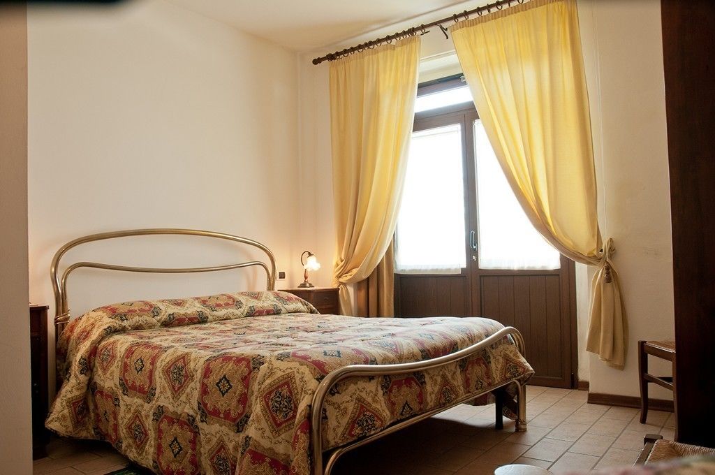 Apartment, 1 Bedroom | Individually decorated, individually furnished, cribs/infant beds