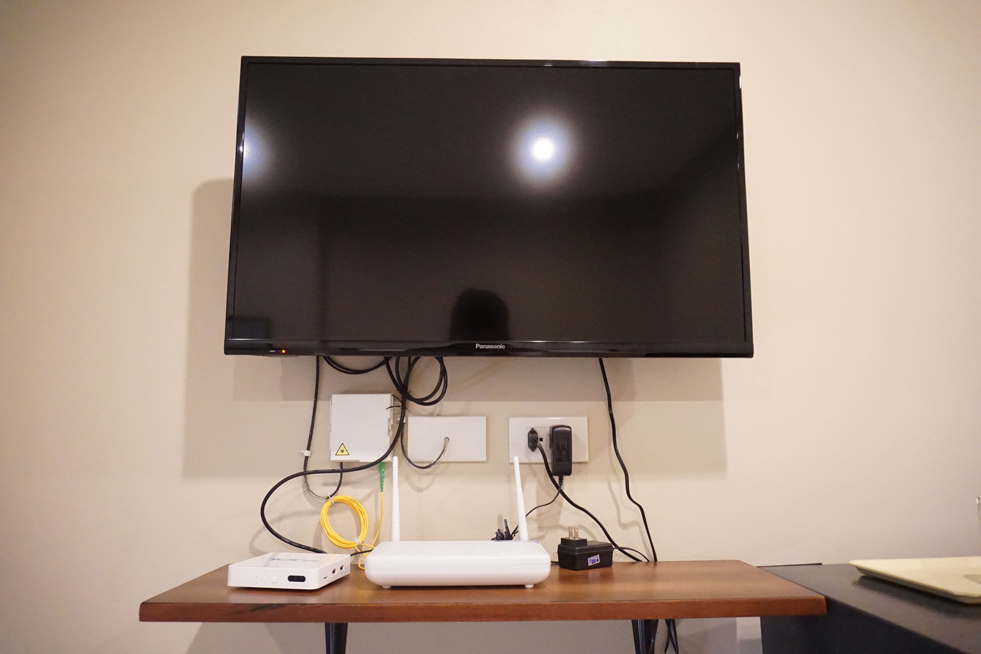 standard double room | desk, rollaway beds, free wifi