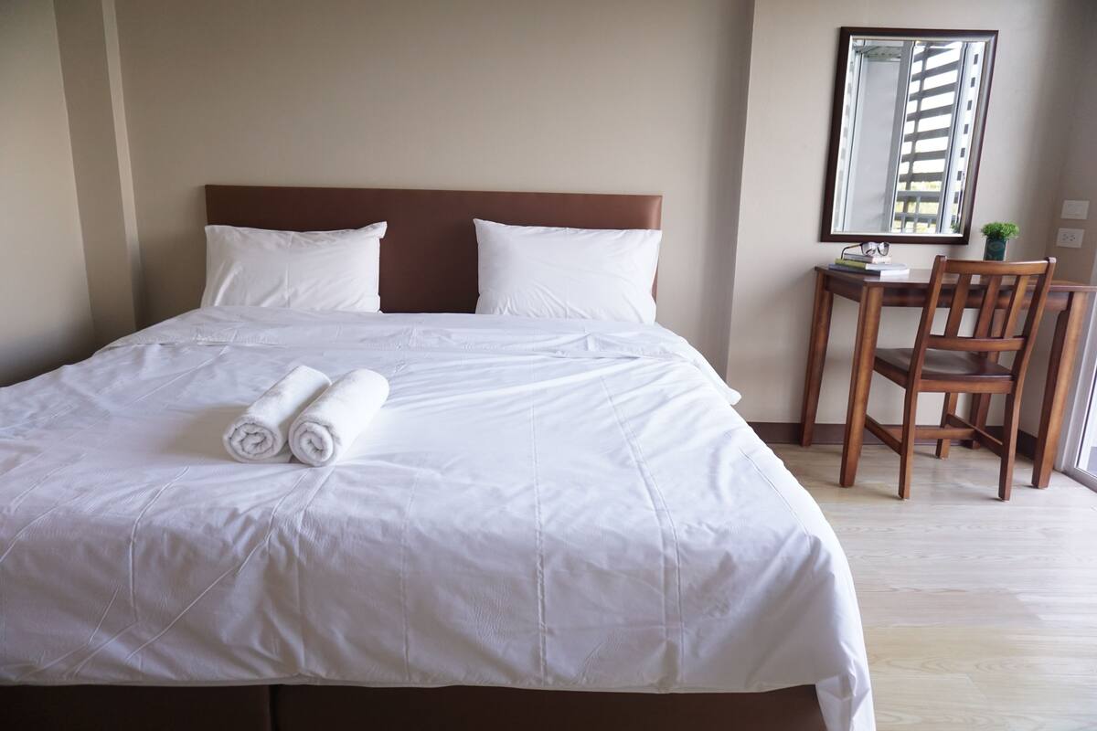 Standard Double Room | Desk, rollaway beds, free WiFi