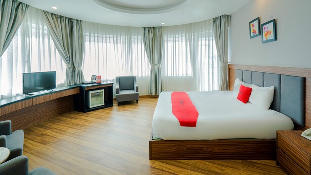 Senior-Zimmer, Balkon, Stadtblick
