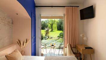 Habitación superior | Escritorio, tabla de planchar con plancha y wifi gratis