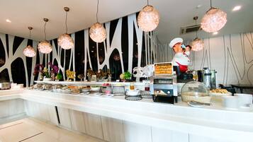 Daily buffet breakfast for a fee