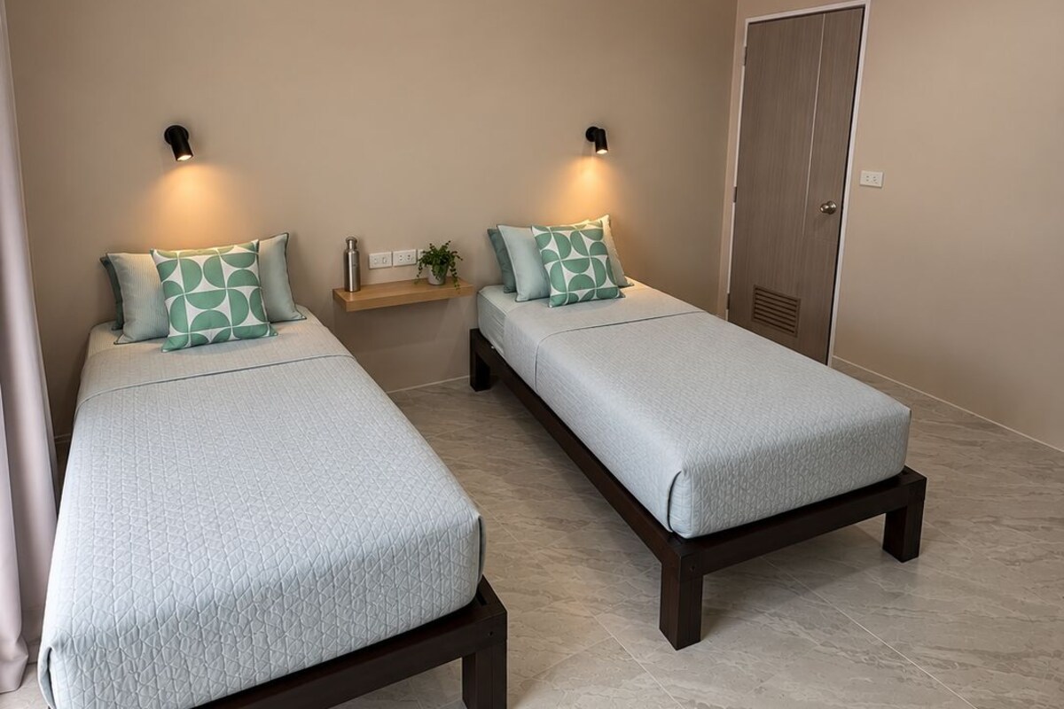 Deluxe-Zweibettzimmer, eingeschränkter Meerblick