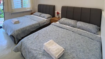 Family Room, 2 Queen Beds, Shared Bathroom | WiFi, bed sheets