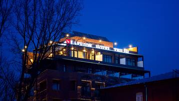 Fasade – kveld/natt