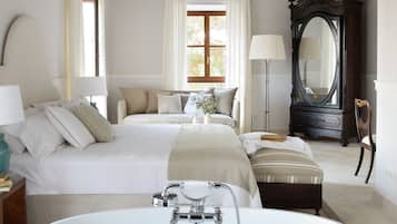 Habitación romántica | 1 dormitorio, ropa de cama de alta calidad, caja fuerte