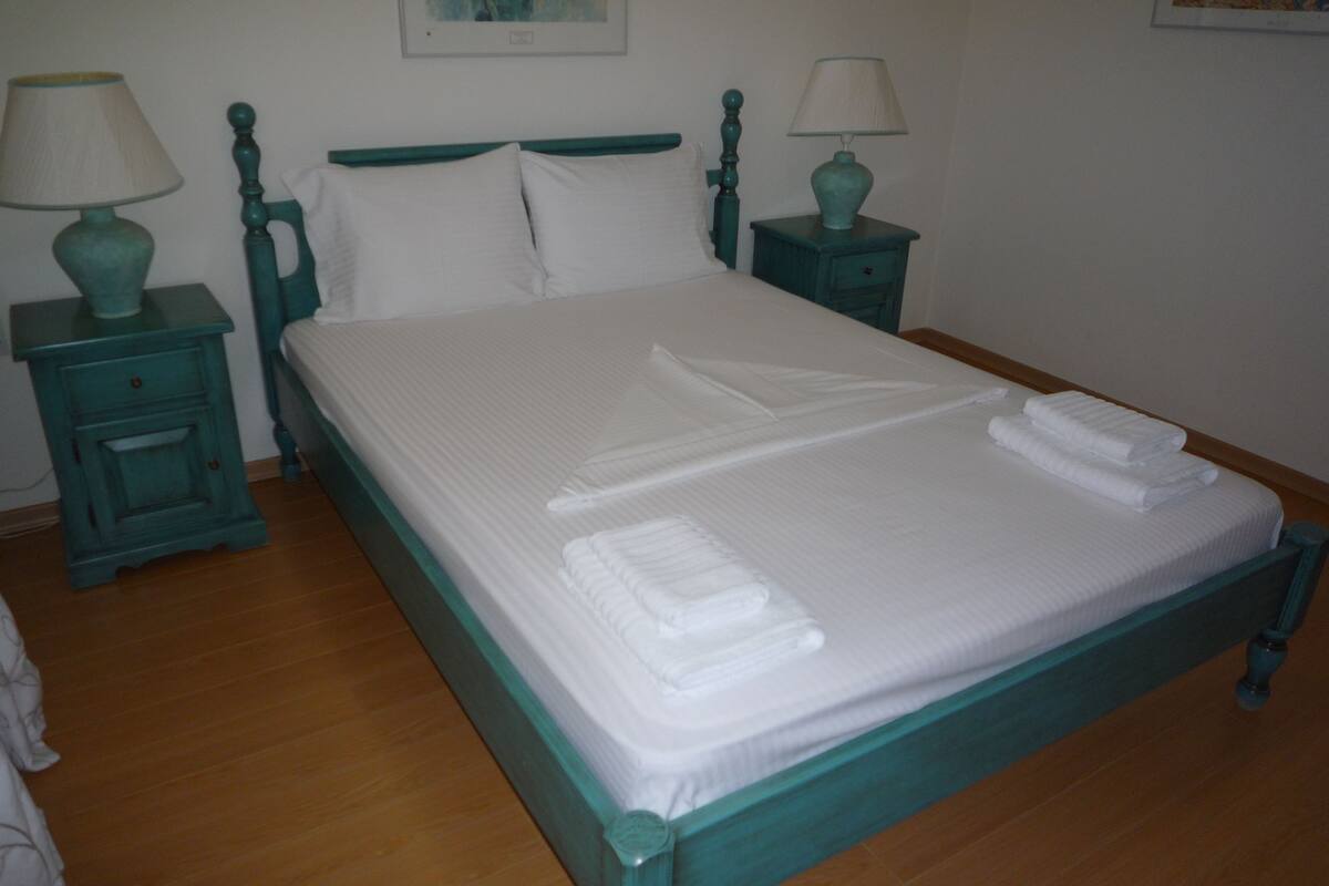House, 2 Bedrooms | Individually decorated, individually furnished, soundproofing