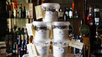 Alimentos y bebidas