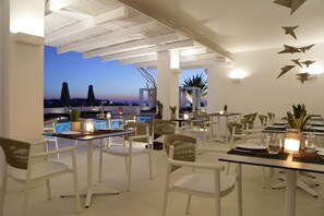 Breakfast, lunch, dinner served; Mediterranean cuisine