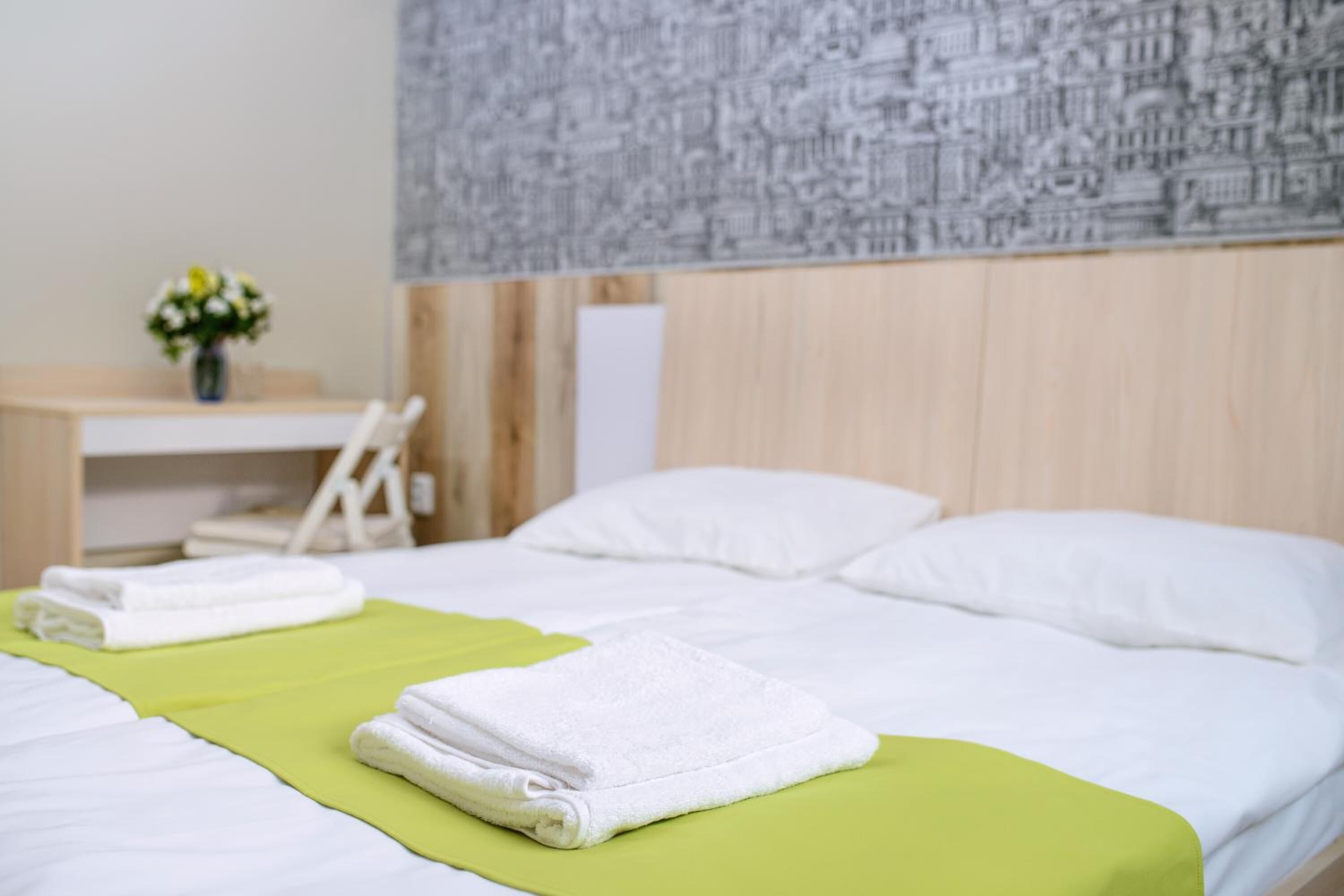 Bureau, espace de travail pour ordinateur portable