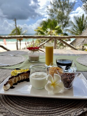 Free daily continental breakfast  - Bahati Villa (Kiwengwa)