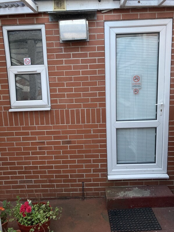 公寓, 獨立浴室 (2) | 住宿入口