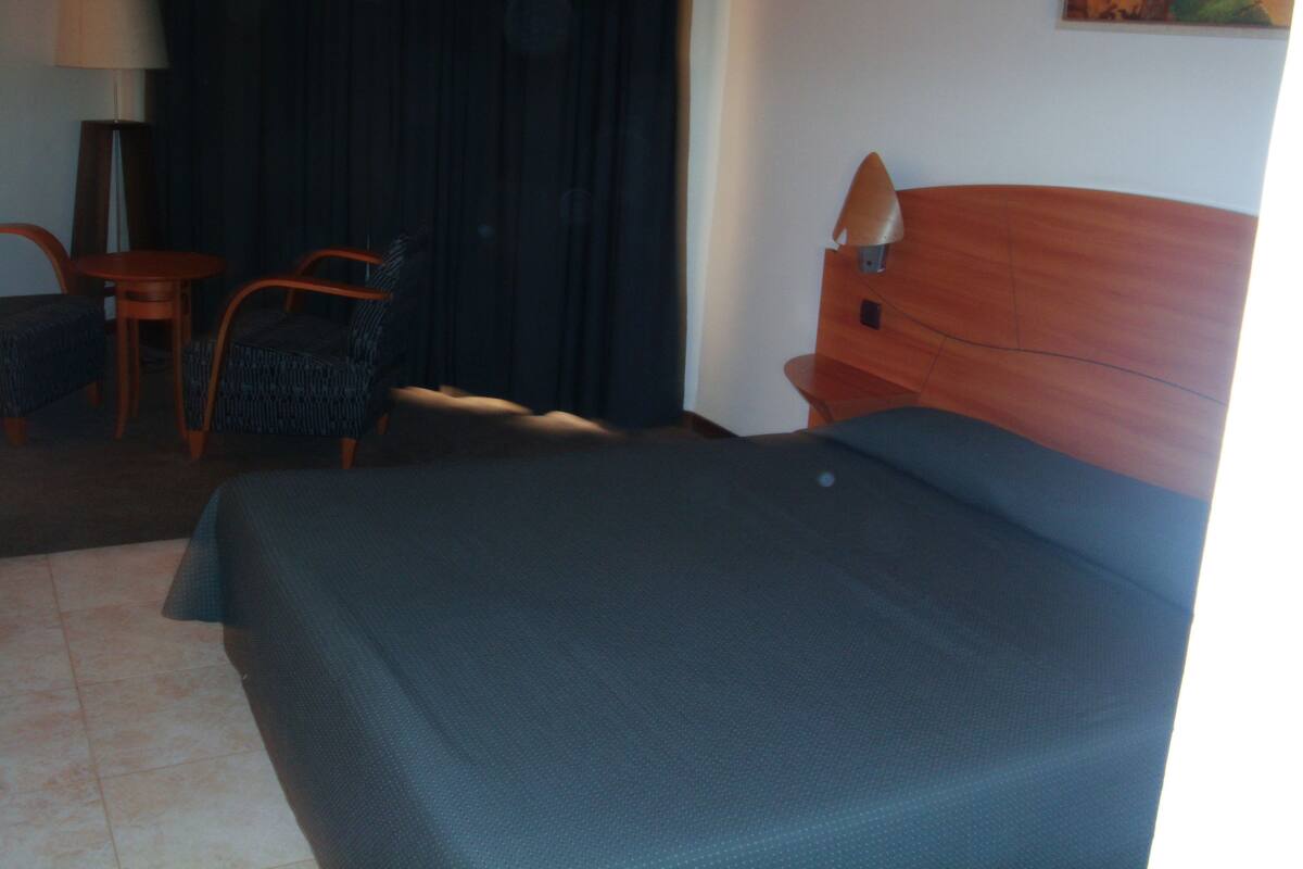 Suite junior | Minibar, caja de seguridad en la habitación y insonorización