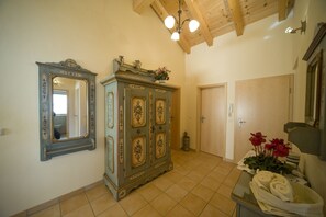 Romantic Apartment, 2 Bedrooms, Balcony, Mountain View | Room amenity - Haus Sieben Zwerge (Ehrwald)