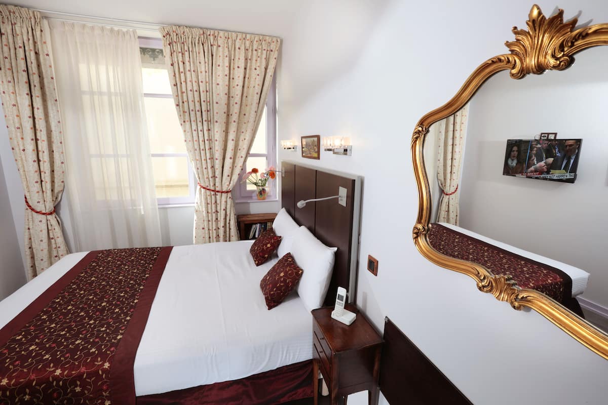 In-room safe, desk, blackout curtains, free WiFi