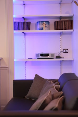 Junior Suite | Living room | Flat-screen TV - Hôtel des Célestins (Lyon)