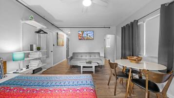 Deluxe Queen Studio w Kitchen, Balcony & Sofa Bed | Individually decorated, individually furnished, laptop workspace