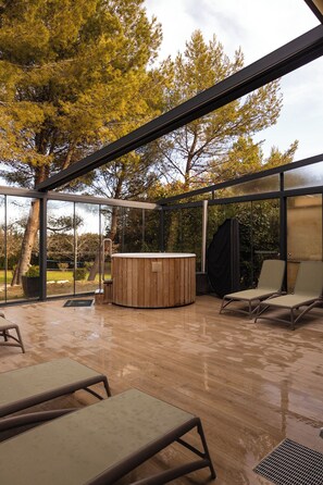 Couples treatment room(s), sauna, hot tub, steam room - Le Clos Saint-Michel & Spa (Malaucene)