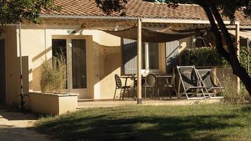 Apartment, 3 Bedrooms, Private Bathroom (Anais) | 1 bedroom, premium bedding, in-room safe, individually decorated