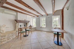 Double Room | Living area - Le Clos Saint-Michel & Spa (Malaucene)