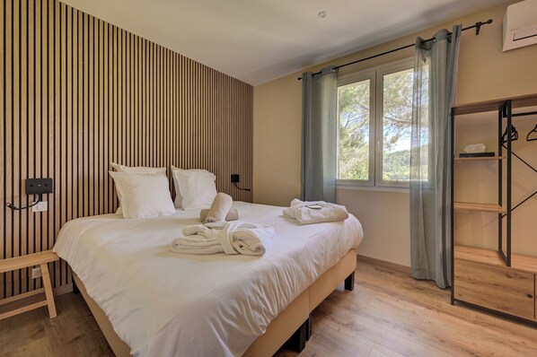 1 bedroom, premium bedding, in-room safe, individually decorated