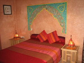 Junior Suite, Ensuite | In-room safe, individually decorated, individually furnished, desk - Riad Ella (Marrakech)