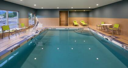 Holiday Inn Express & Suites Terrace, an IHG Hotel