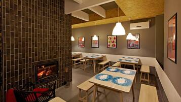 Se ofrece un desayuno a la carta todos los días (por un coste adicional)