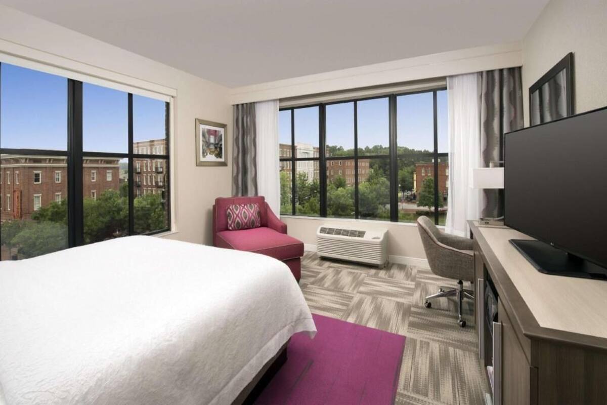 In-room safe, desk, laptop workspace, blackout drapes