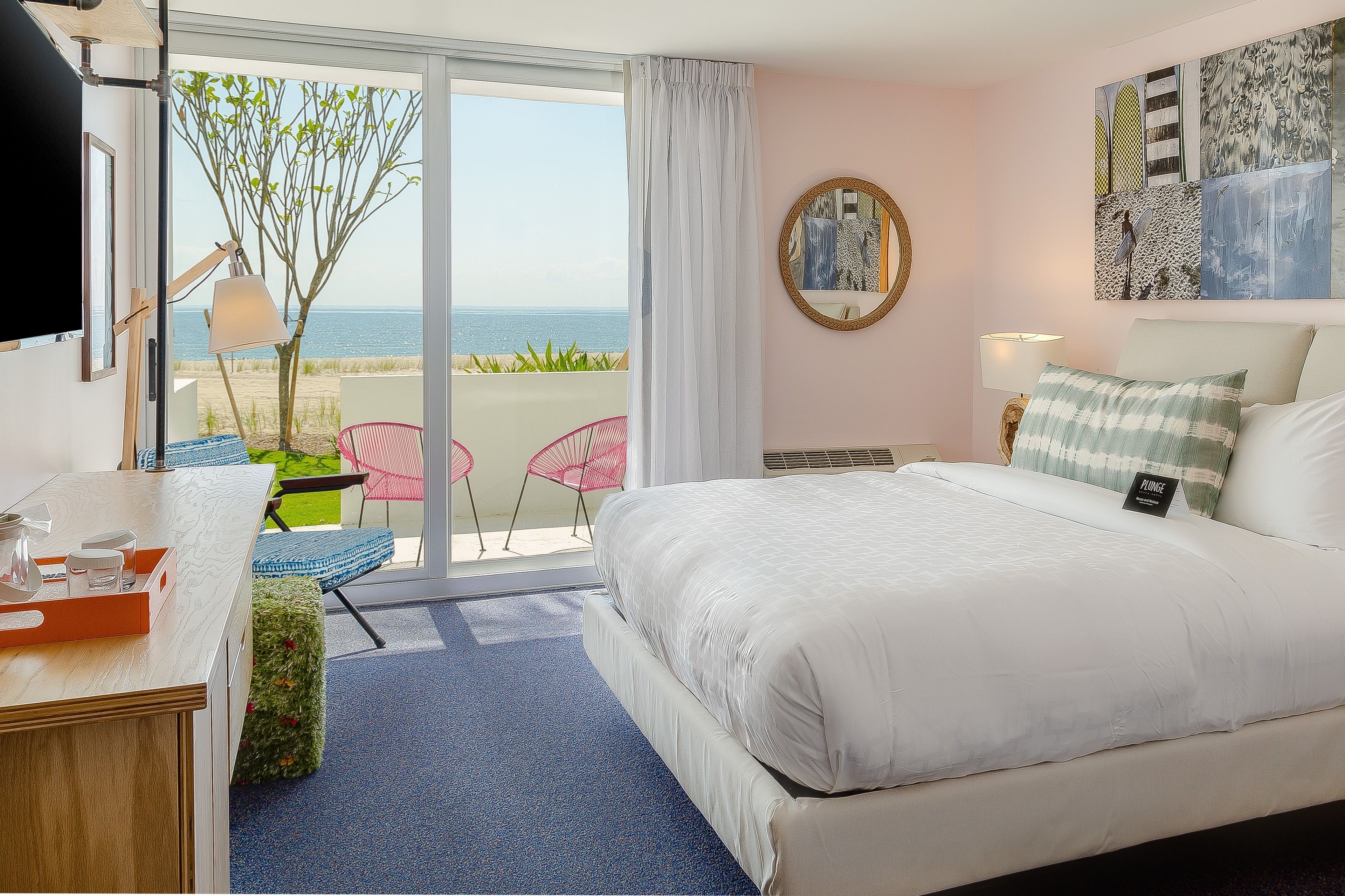 Ocean Front Lanai King Bed | Premium bedding, pillowtop beds, in-room safe, blackout drapes