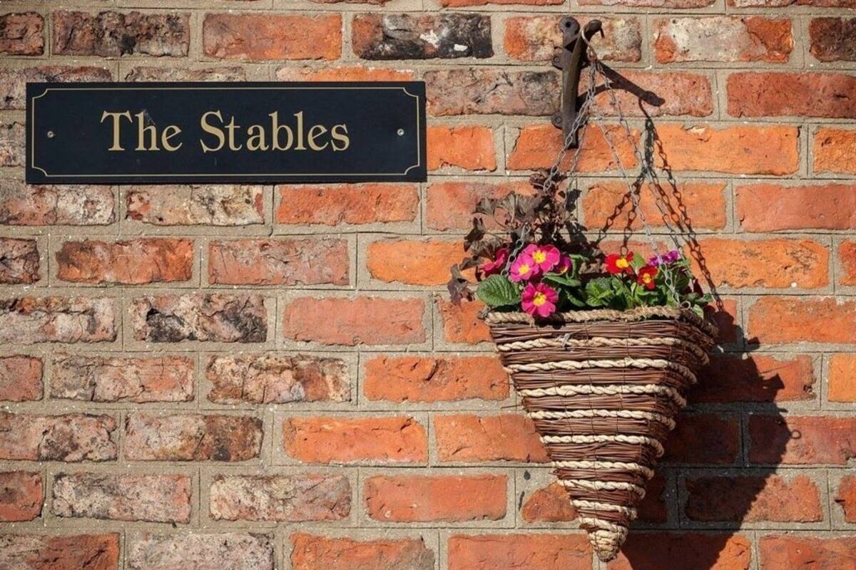 Deluxe Cottage, Private Bathroom (No 2 The Stables ) | Miscellaneous