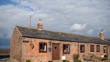 Cottage, 2 Bedrooms, Private Bathroom (Cottage 1) | Bahagian luar