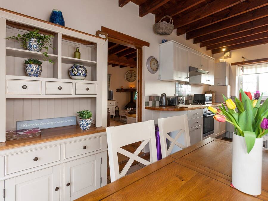 Family Cottage, Private Bathroom, Garden View (No 8 The Granary ) | Miscellaneous