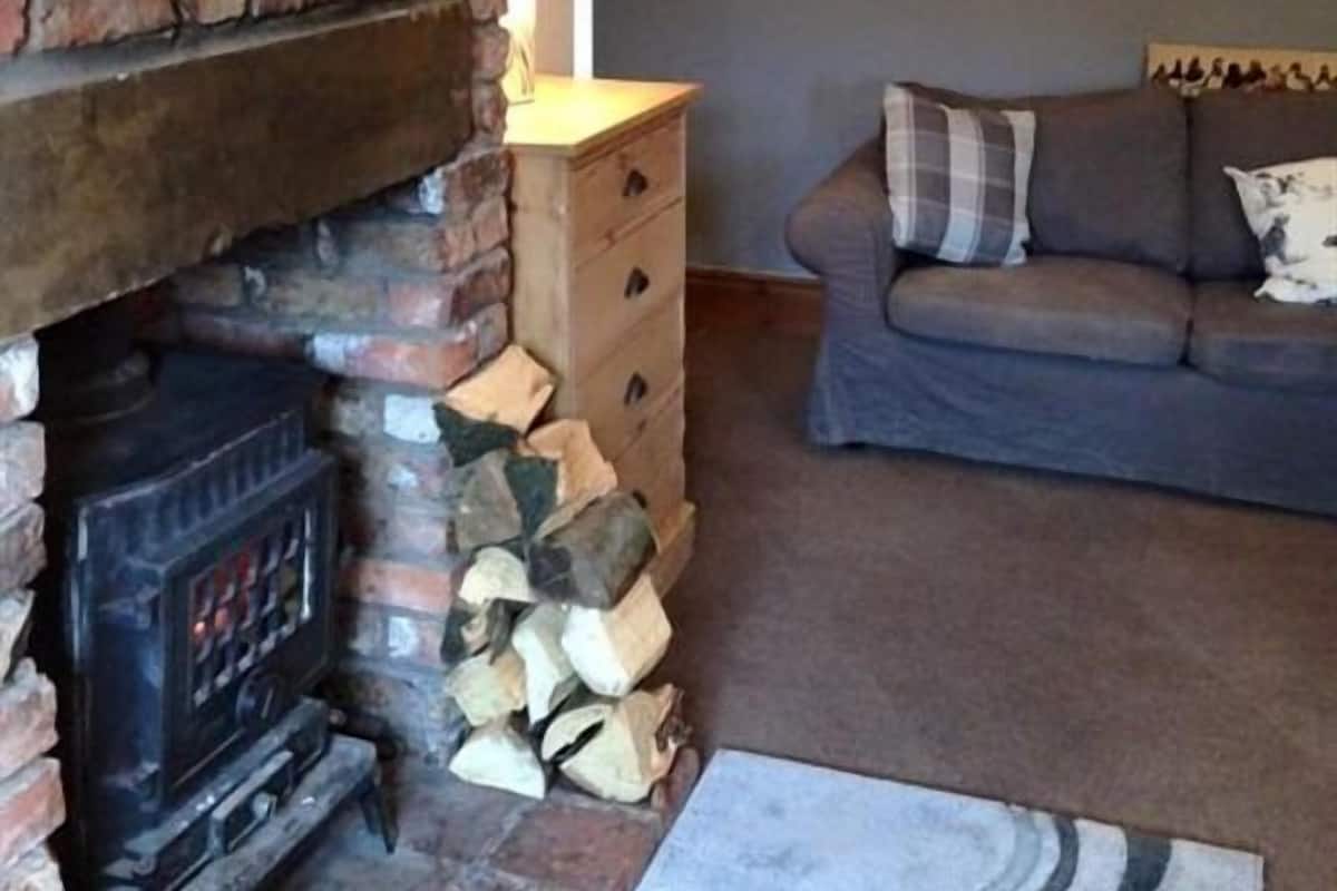Cottage, 2 camere da letto, bagno privato (Cottage 1) | Area soggiorno | TV a schermo piatto