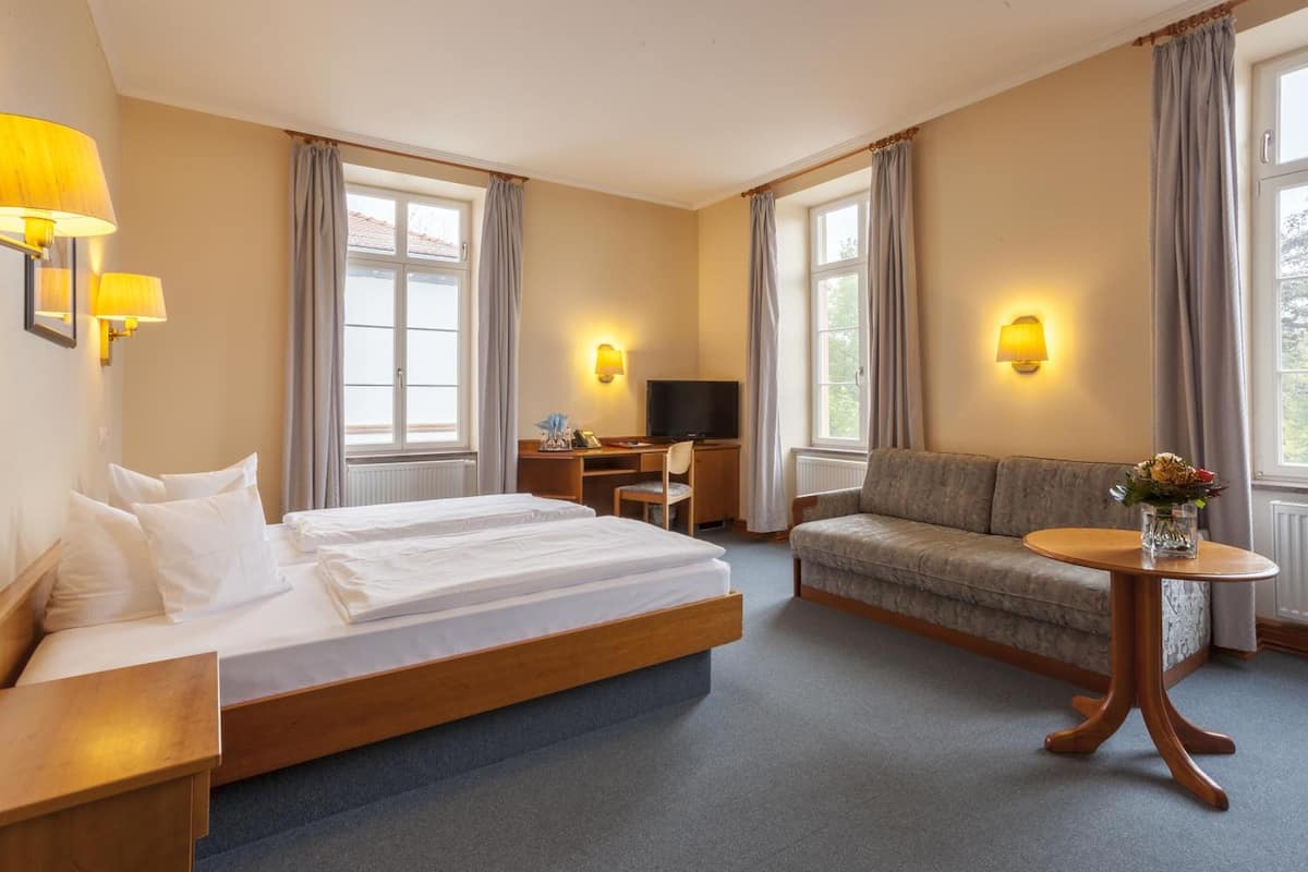 superior double room | 1 bedroom, premium bedding, minibar, in-room safe
