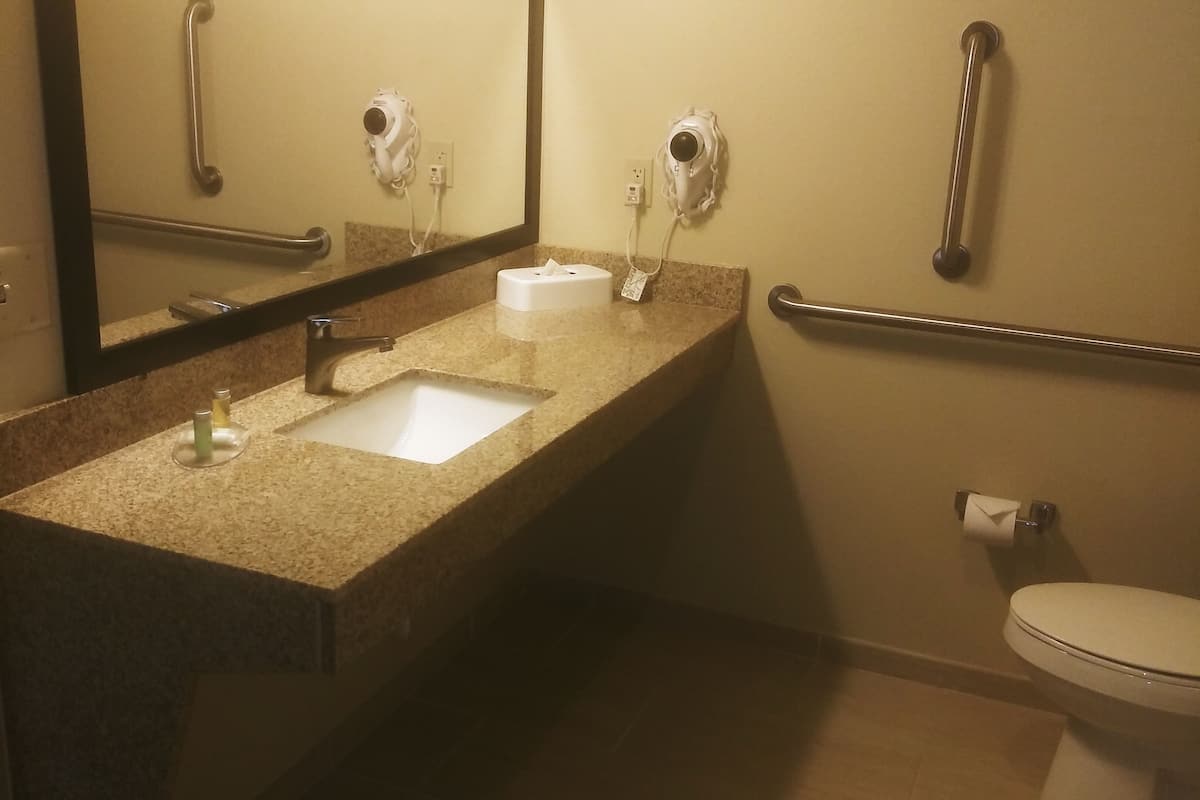 in-room safe, desk, iron/ironing board, free wifi