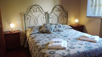 Premium bedding, down duvets, free cots/infant beds, free WiFi