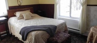 Salmon River Country Inn