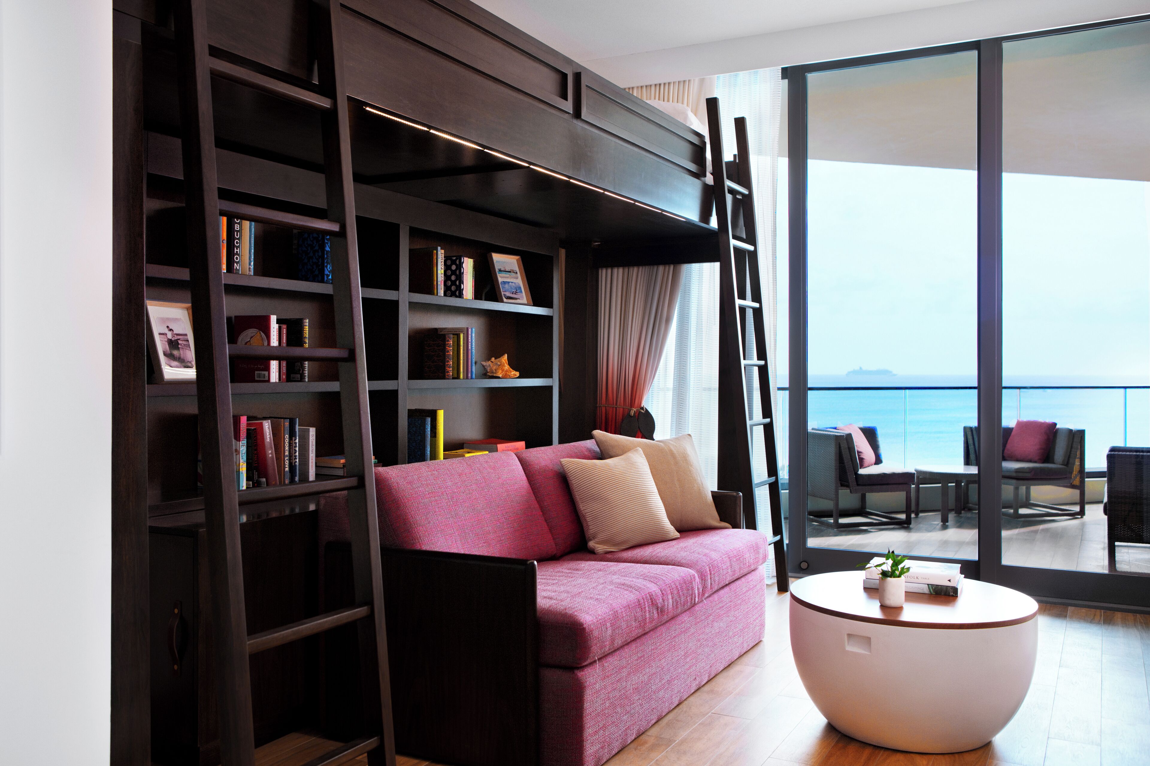 패밀리 스위트, 침실 1개, 바다 전망 (Premium) | 미니바, 객실 내 금고, 책상, 노트북 작업 공간