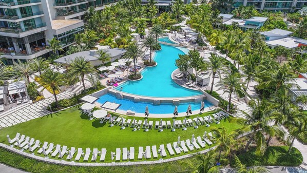 Outdoor pool, cabanas (surcharge), pool umbrellas