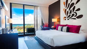 Minibar, in-room safe, desk, laptop workspace