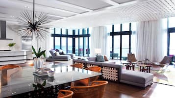 Presidential Suite, 2 Bedrooms, Oceanfront