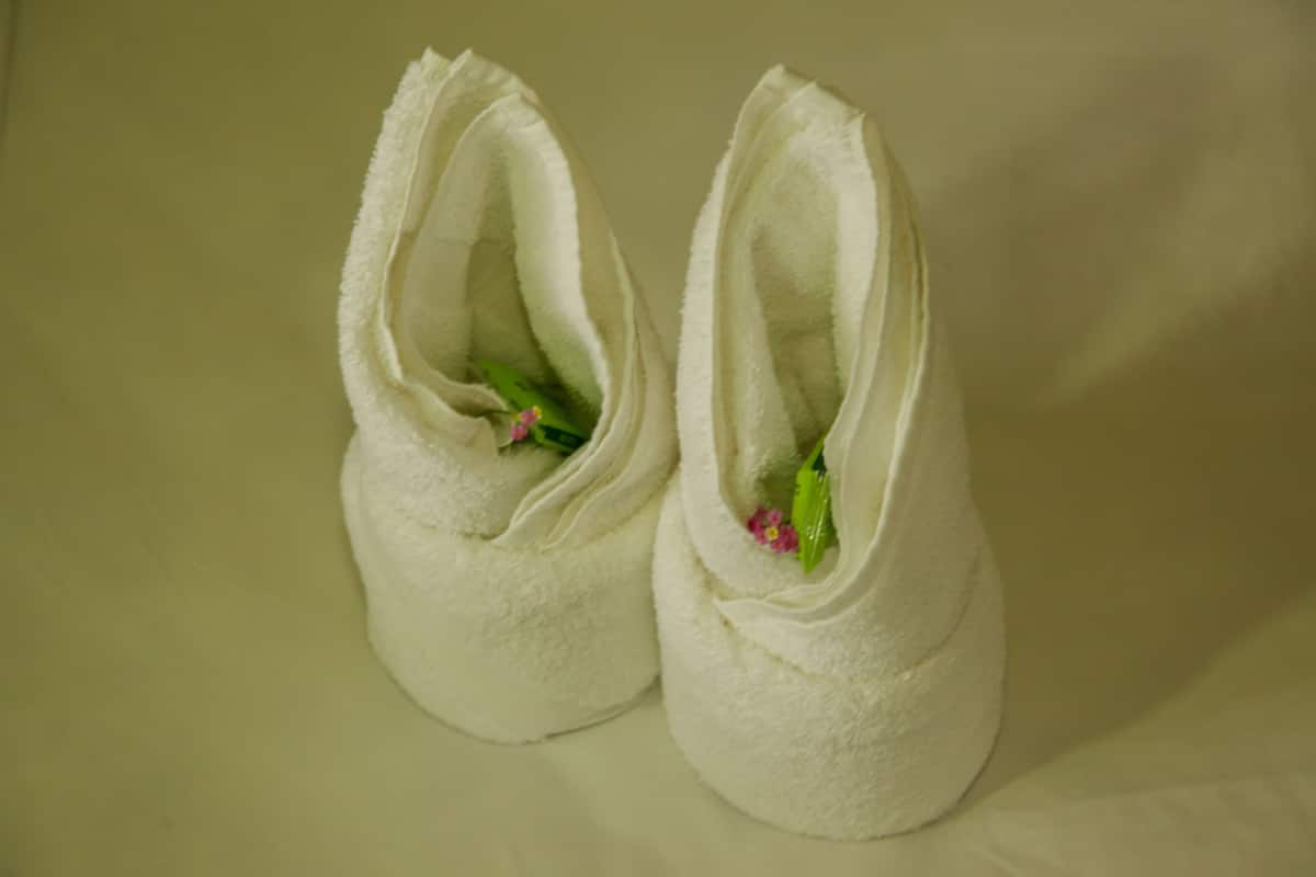 Free WiFi, bed sheets