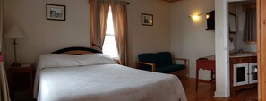 Standard-Ferienhütte, 1 Queen-Bett (Cabin 1,3,4)
