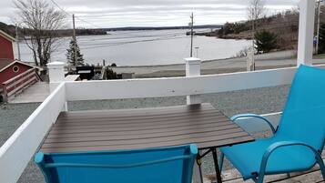 Standard Cabin, 1 Queen Bed with Sofa bed (Cabin 1,3,4) | Blackout curtains, free WiFi, bed sheets