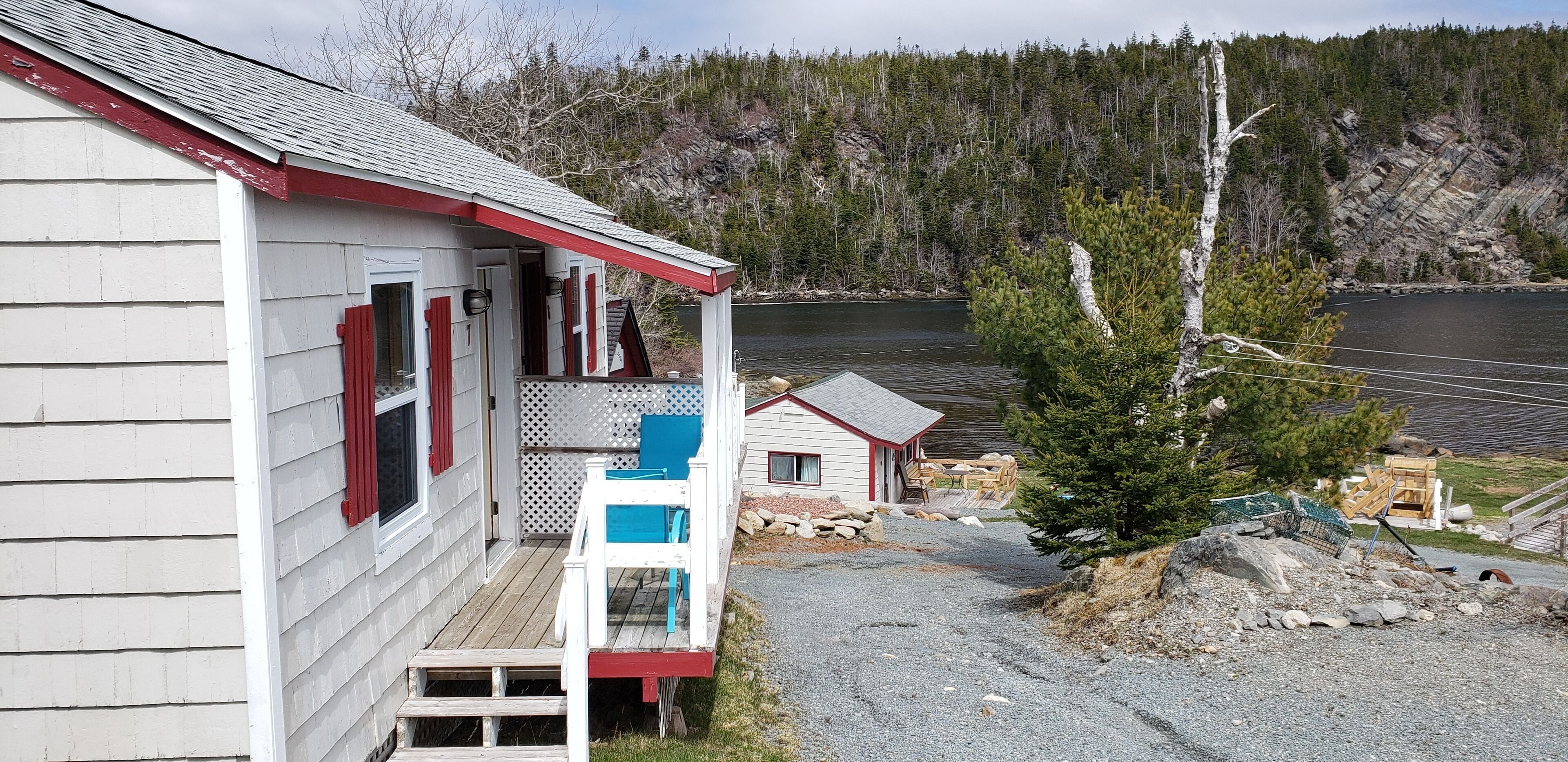 Hytte, 1 queensize-seng med sovesofa, tekjøkken (Cabin 5,7) | Blendingsgardiner, wi-fi (inkludert) og sengetøy