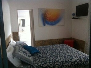 Deluxe Suite | Minibar, free WiFi
