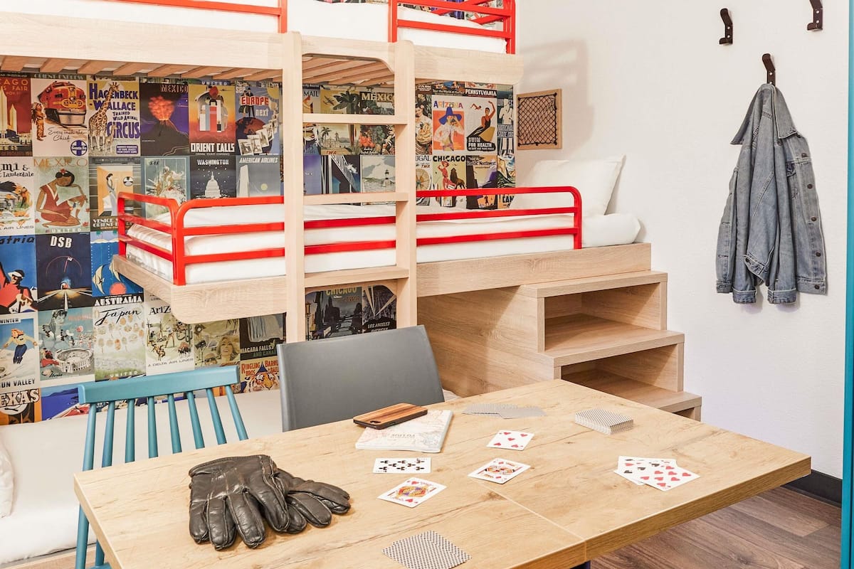 Zimmer, Mehrere Betten | Kostenloses WLAN, Bettwäsche