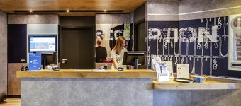 ibis budget Courbevoie Paris la Defense 1