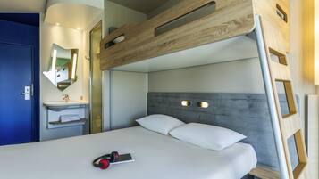 Triple Room, Multiple Beds | Desk, soundproofing, iron/ironing board (on request), cribs (free)